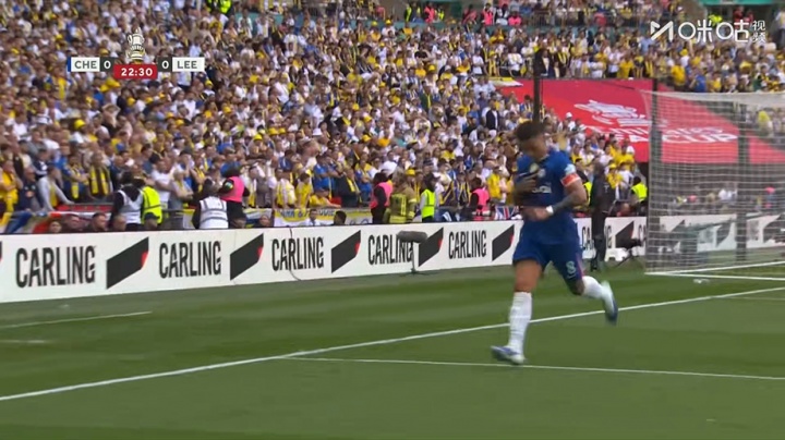 体育APP-切尔西破三场球荒！恩佐头球破门+手指队徽滑跪庆祝，内托助攻